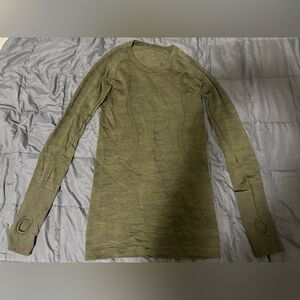 Lululemon Swiftly Tech Long-Sleeve